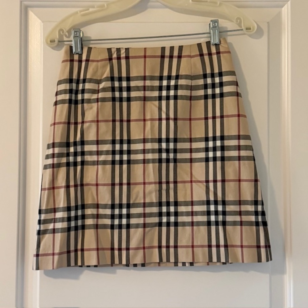 Burberry Vintage Nova Check Mini Skirt Size 4